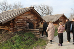 Партизанская деревня